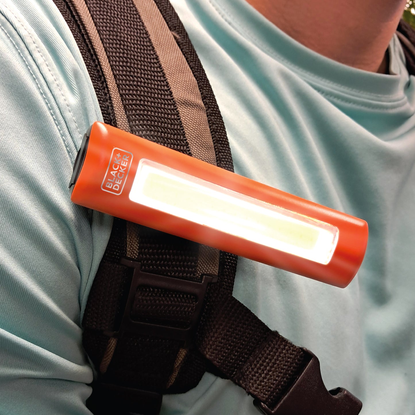 2-Pack Clip-On Light, Battery-Powered COB Utility Magnetic Light, 300 Lumens