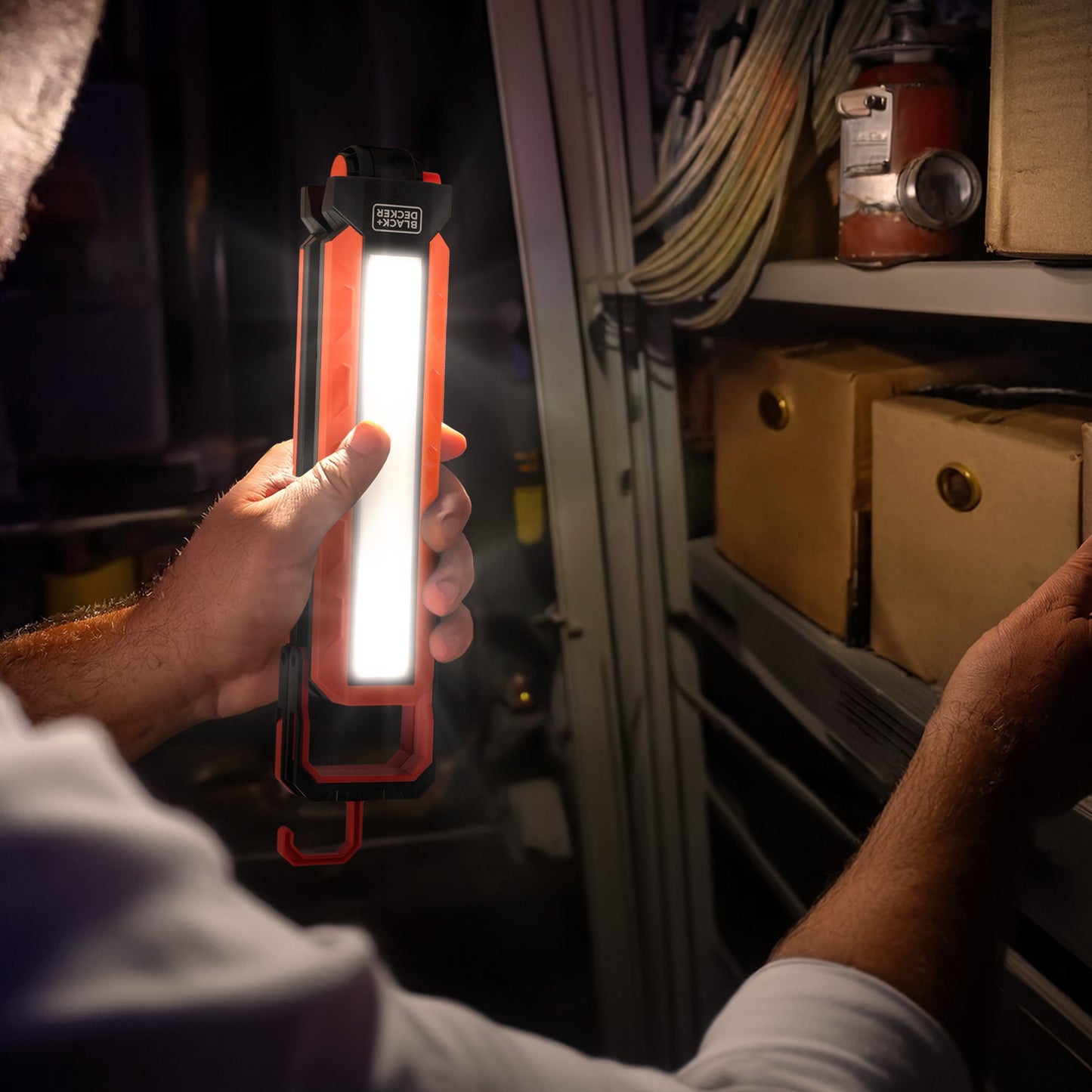 2-Sided COB Rechargeable LED Work Light w/ Magnetic Mount, 1,100 Lumens